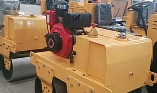 小型压路机多少钱