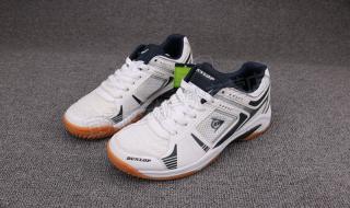 网球鞋哪个牌子好